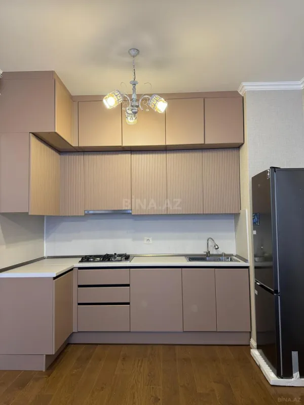 Kirayə verilir 2 otaqlı mənzil 60 m²