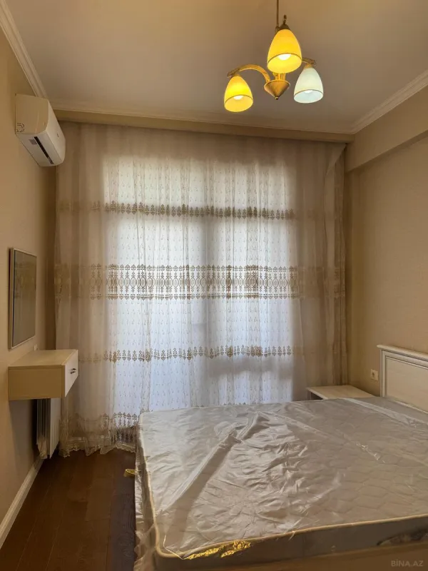 Kirayə verilir 2 otaqlı mənzil 60 m²