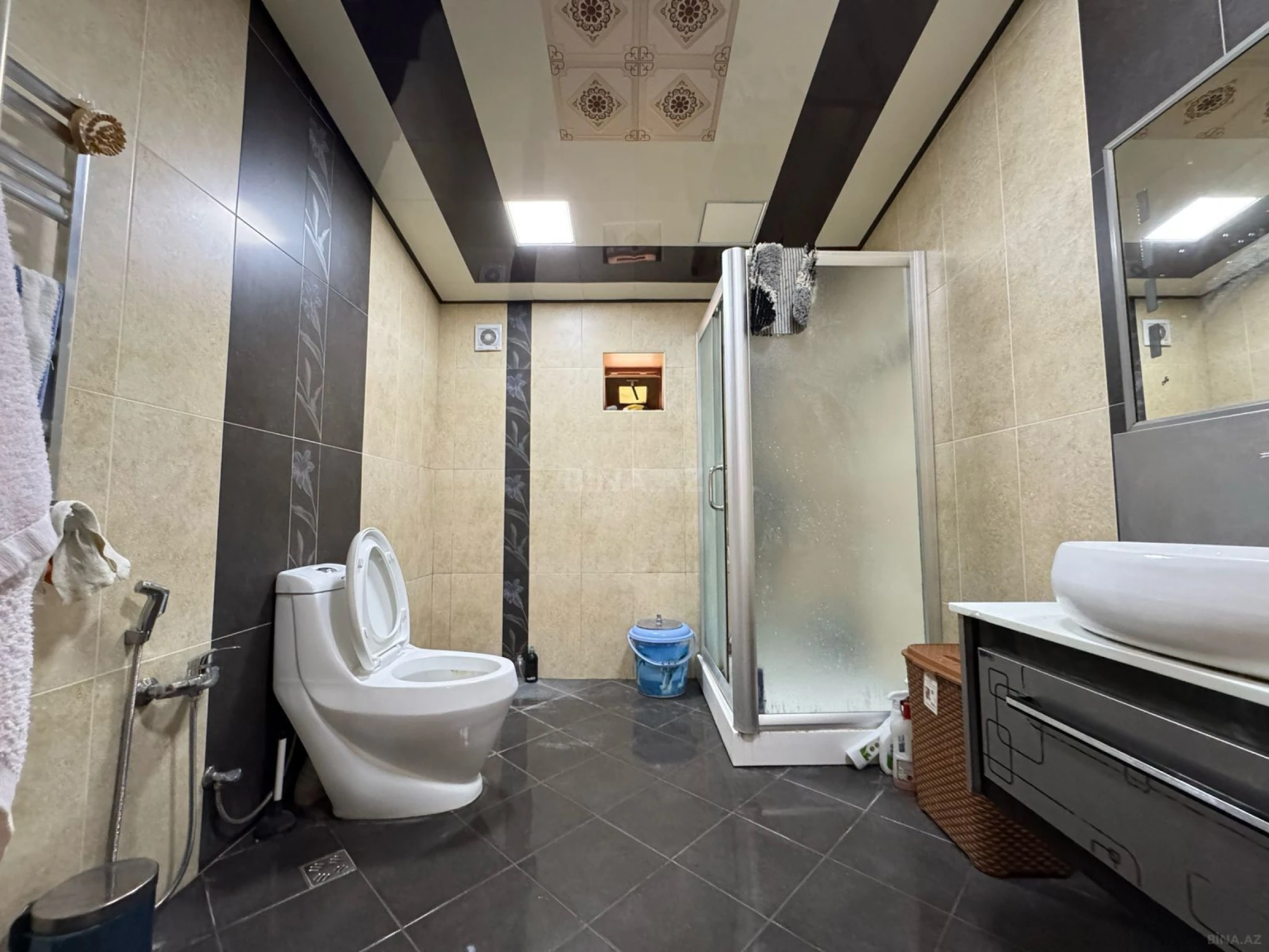 Satılır 7 otaqlı həyət evi 330 m²