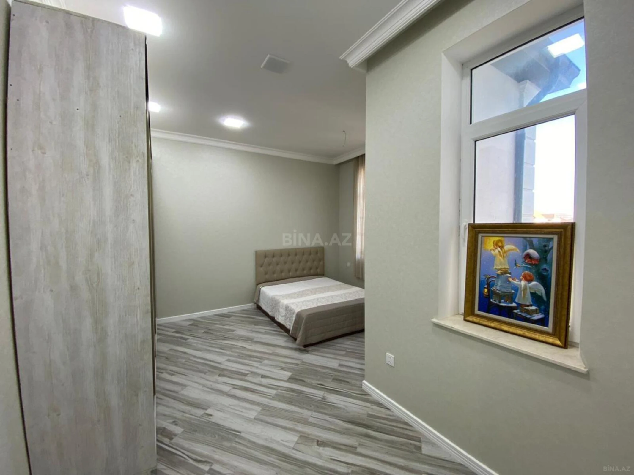 Satılır 7 otaqlı həyət evi 350 m²