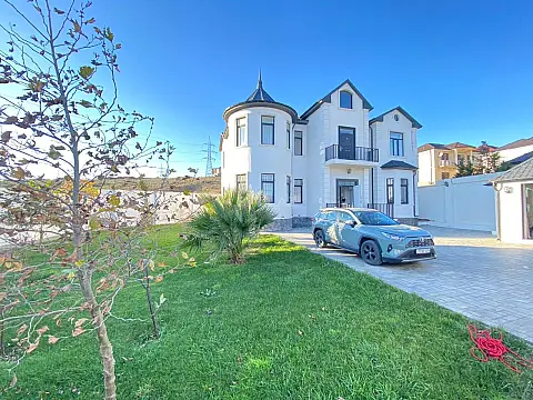 Satılır 7 otaqlı həyət evi 350 m² — Bakı, Badamdar 7 otaq 350.00 m²