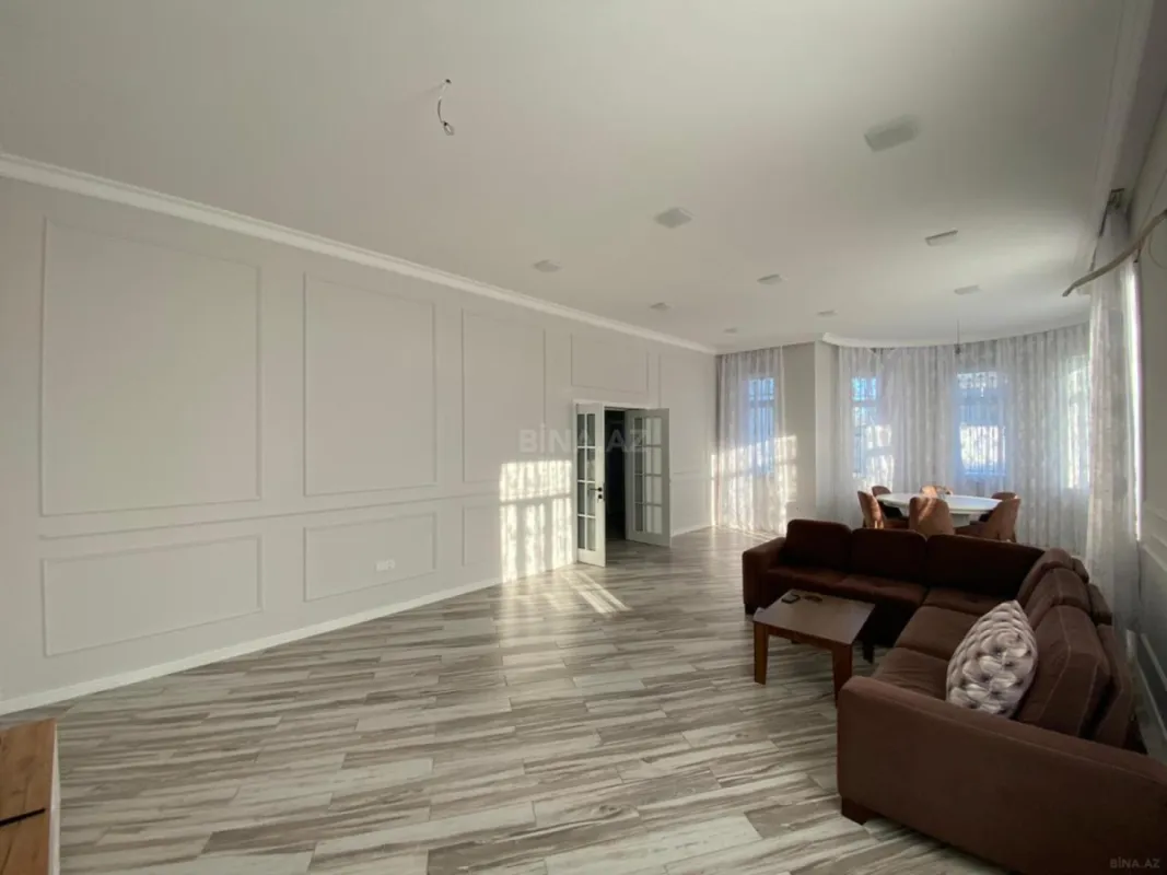 Satılır 7 otaqlı həyət evi 350 m²