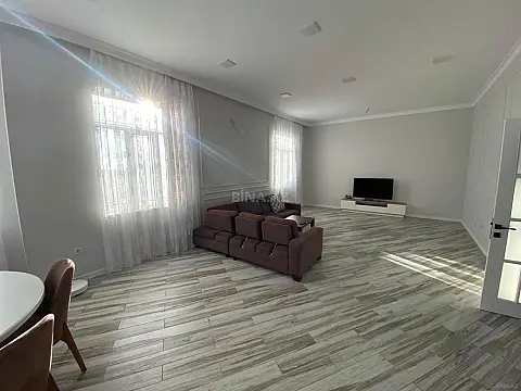 Satılır 7 otaqlı həyət evi 350 m²