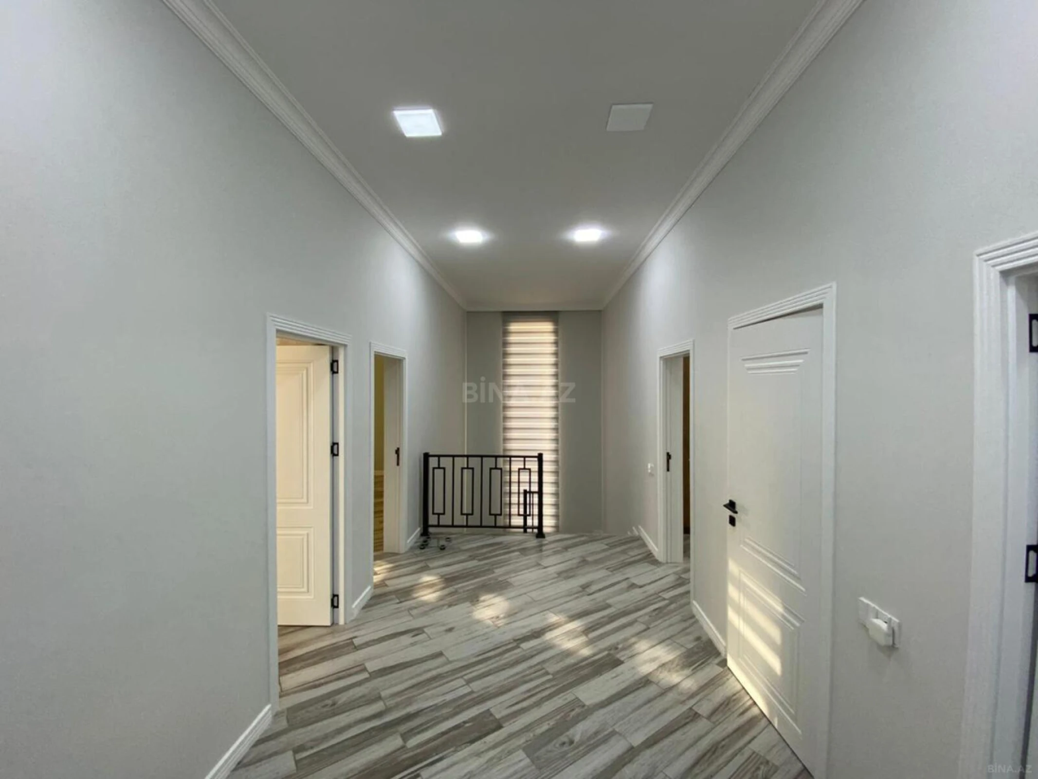 Satılır 7 otaqlı həyət evi 350 m²