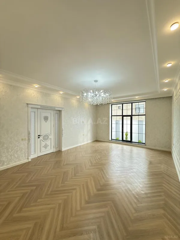 Satılır 4 otaqlı həyət evi 270 m²