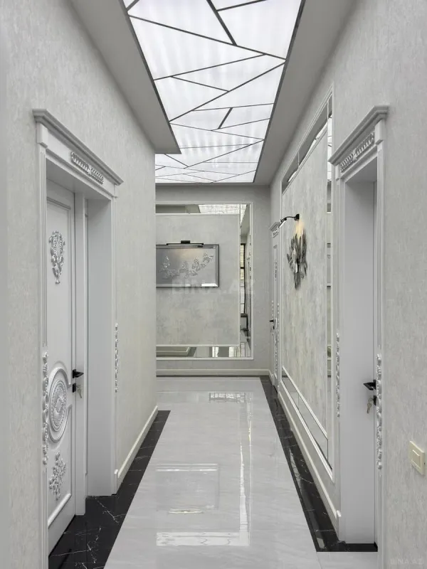 Satılır 4 otaqlı həyət evi 270 m²