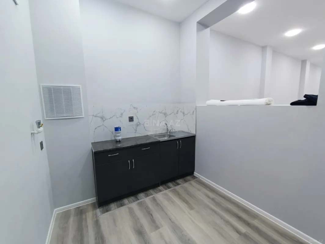 Kirayə verilir 3 otaqlı ofis 160 m²