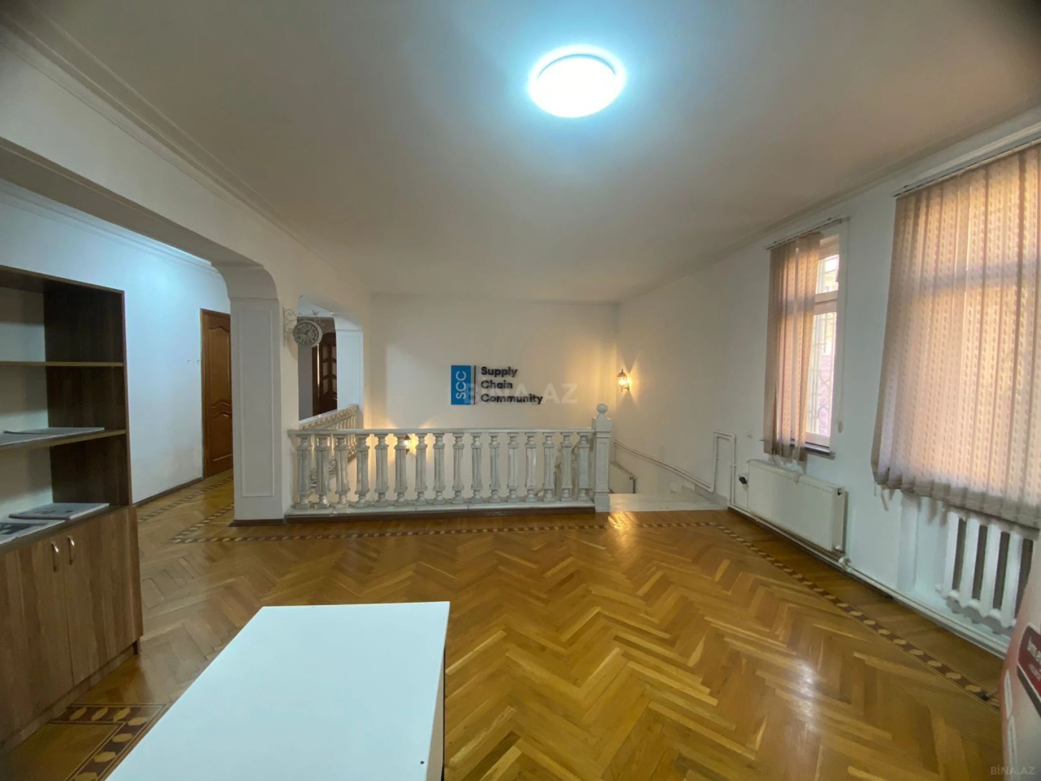 Kirayə verilir 10 otaqlı ofis 800 m²