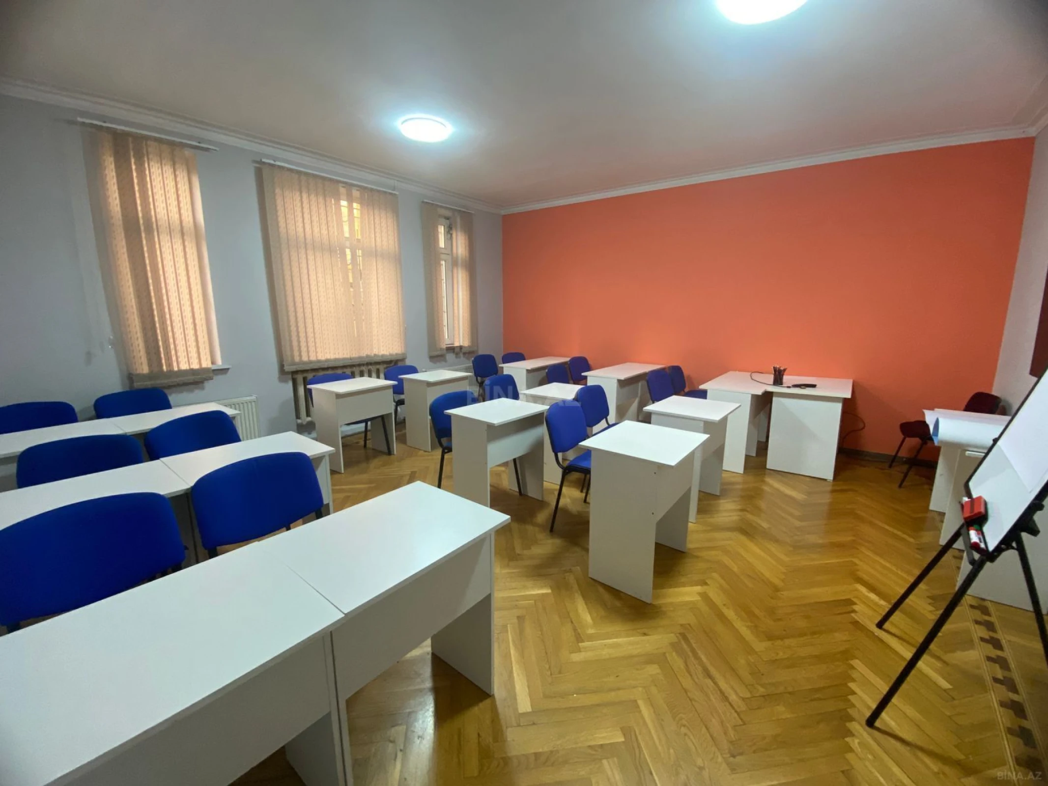 Kirayə verilir 10 otaqlı ofis 800 m²