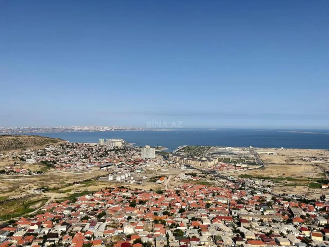 Satılır 6 otaqlı həyət evi 520 m²