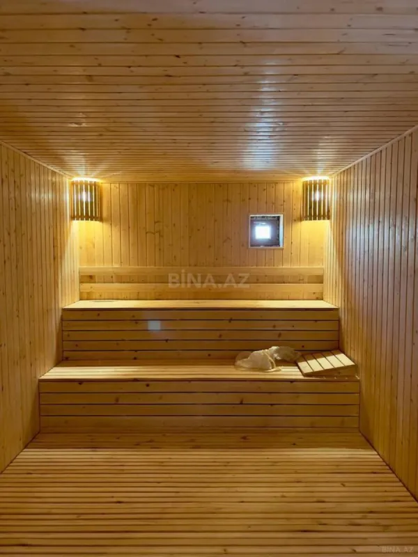 Satılır 6 otaqlı həyət evi 520 m²