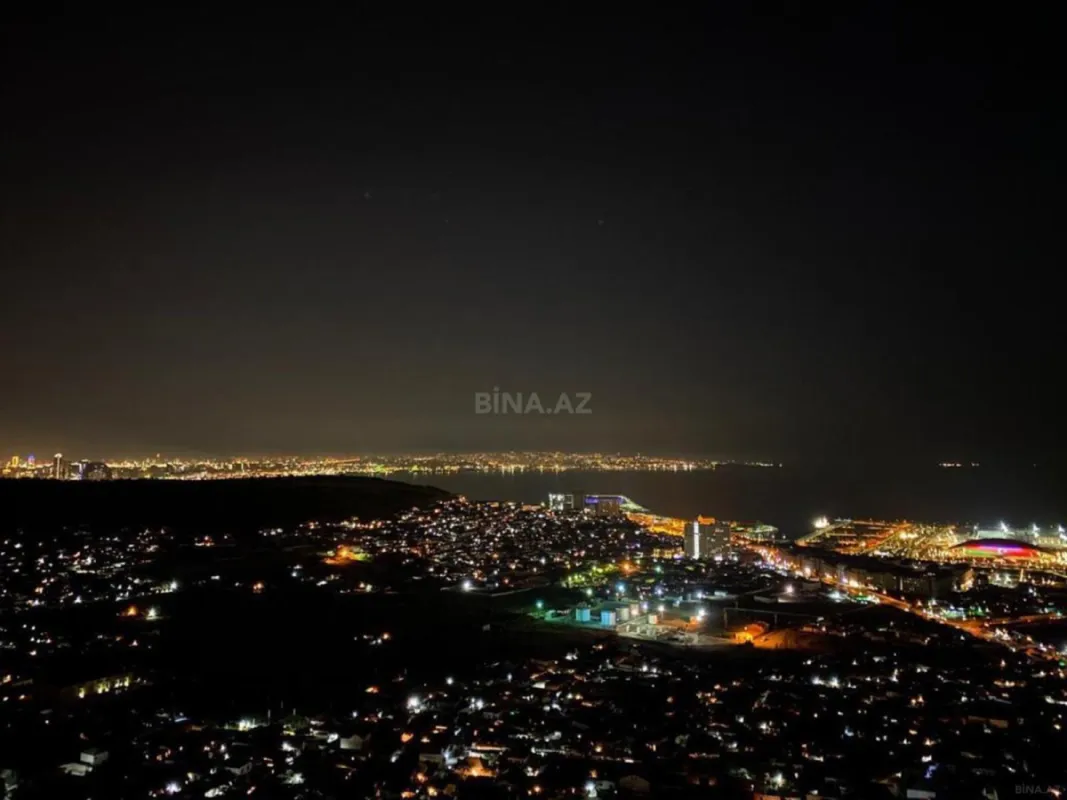 Satılır 6 otaqlı həyət evi 520 m²