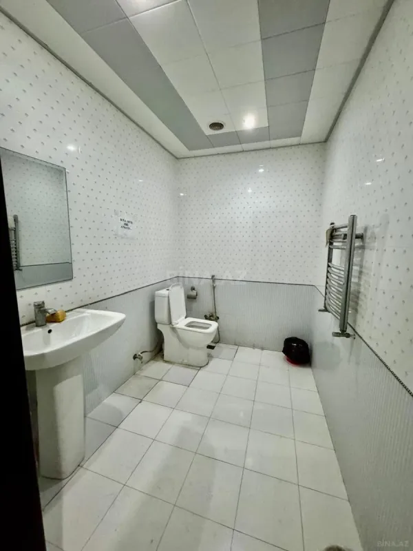 Kirayə verilir obyekt 2200 m²