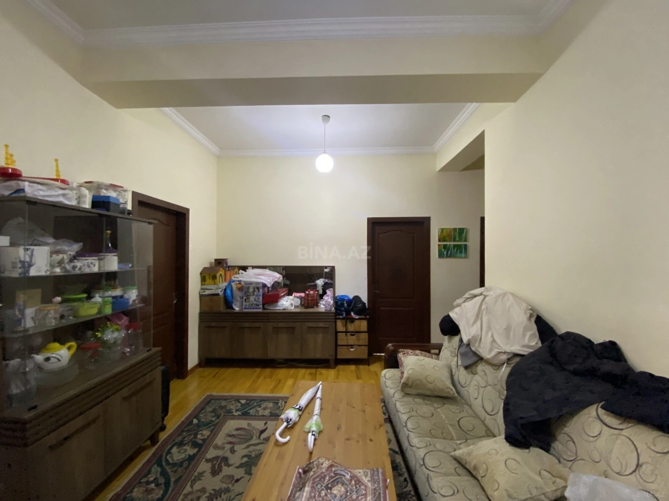 Satılır 3 otaqlı mənzil 147 m²