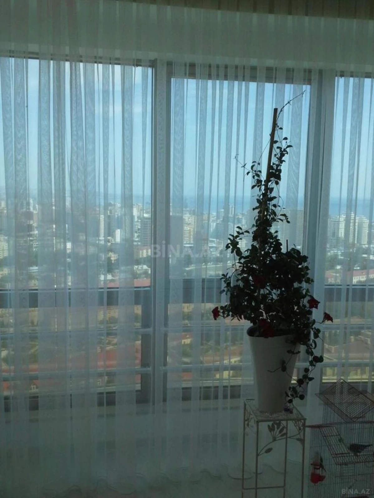 Satılır 2 otaqlı mənzil 100 m²