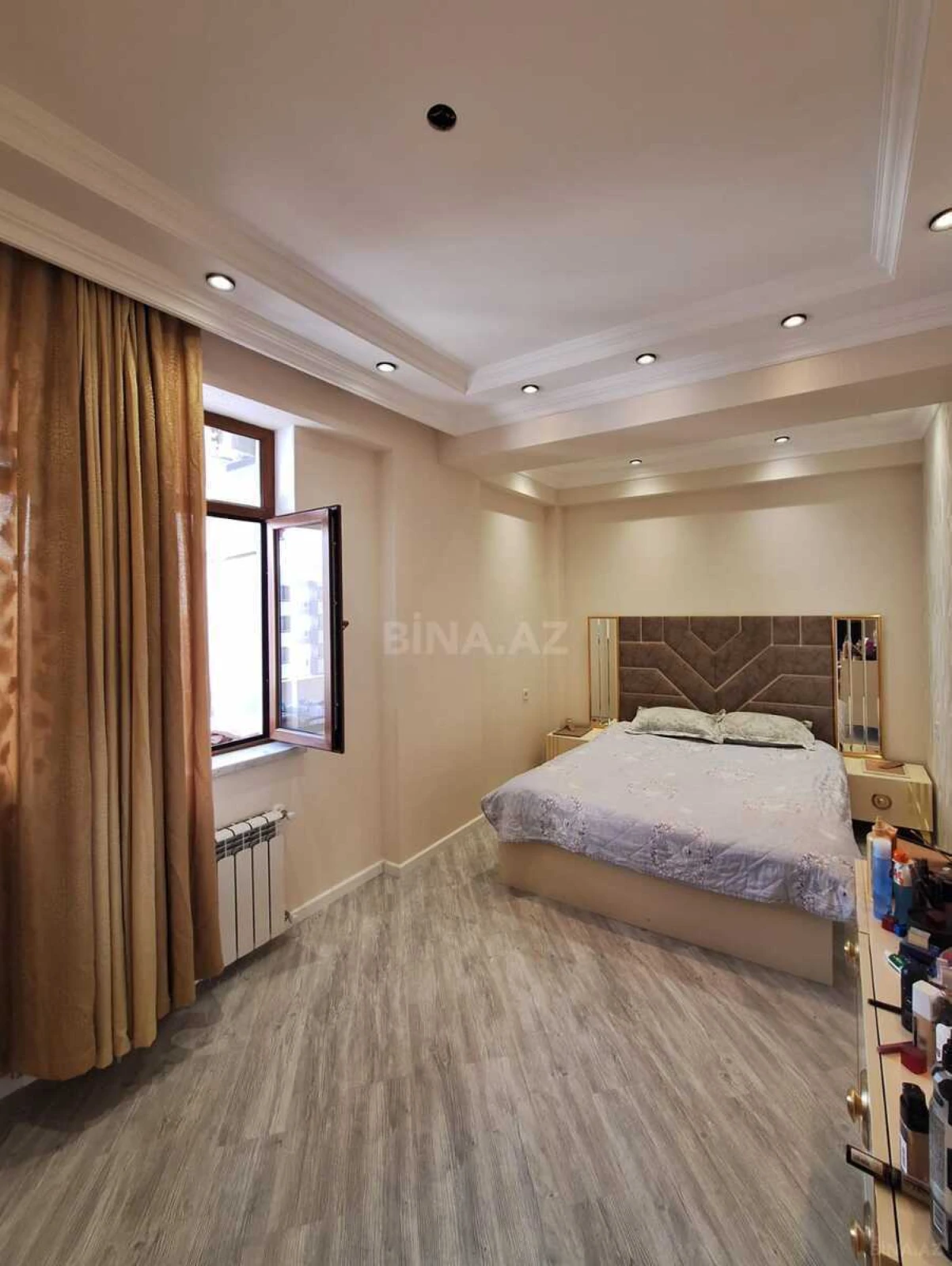 Kirayə verilir 3 otaqlı mənzil 122 m²