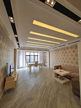 Kirayə verilir 3 otaqlı mənzil 122 m² — Bakı, İnşaatçılar 3 otaq 122.00 m²