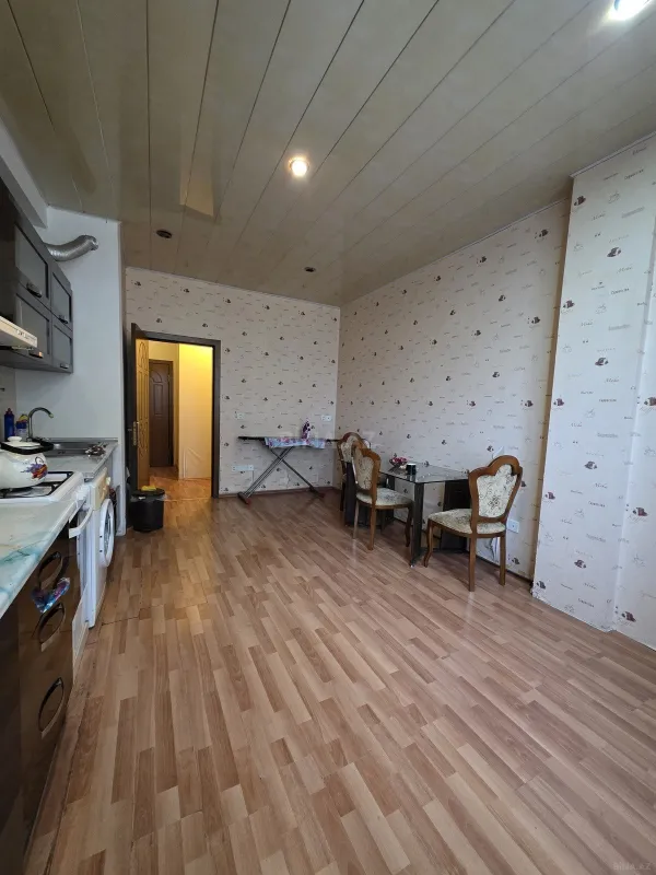 Satılır 2 otaqlı mənzil 93 m²