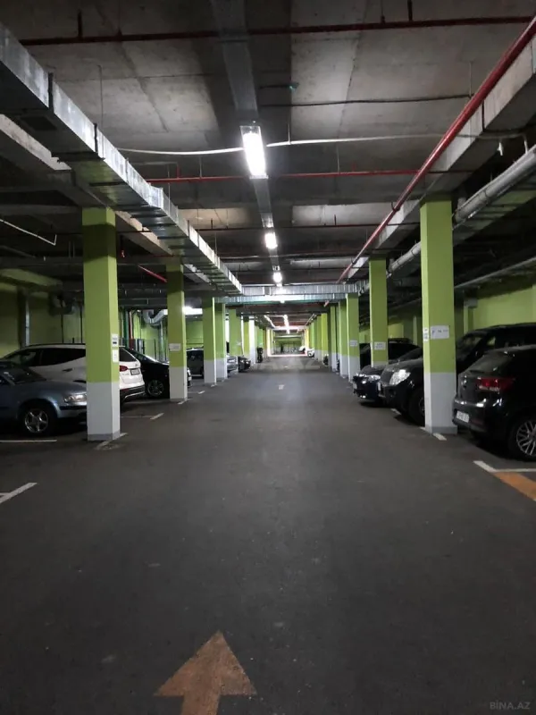 Satılır 2 otaqlı mənzil 108 m²