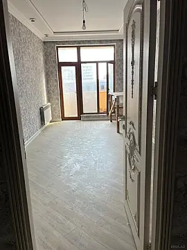 Satılır 3 otaqlı mənzil 156 m²
