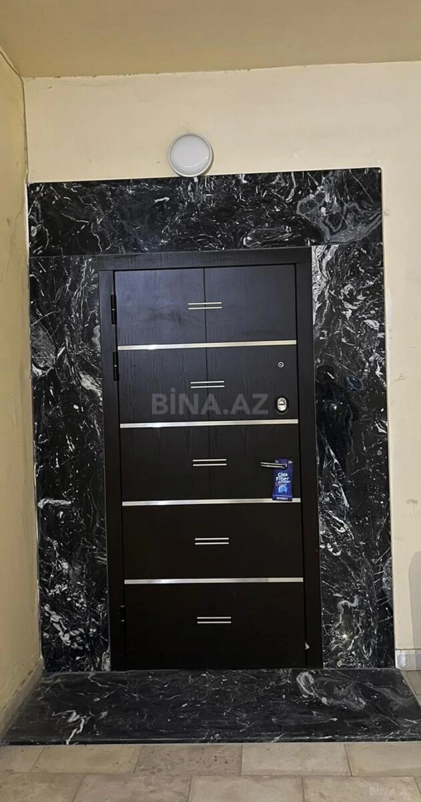 Satılır 3 otaqlı mənzil 156 m²