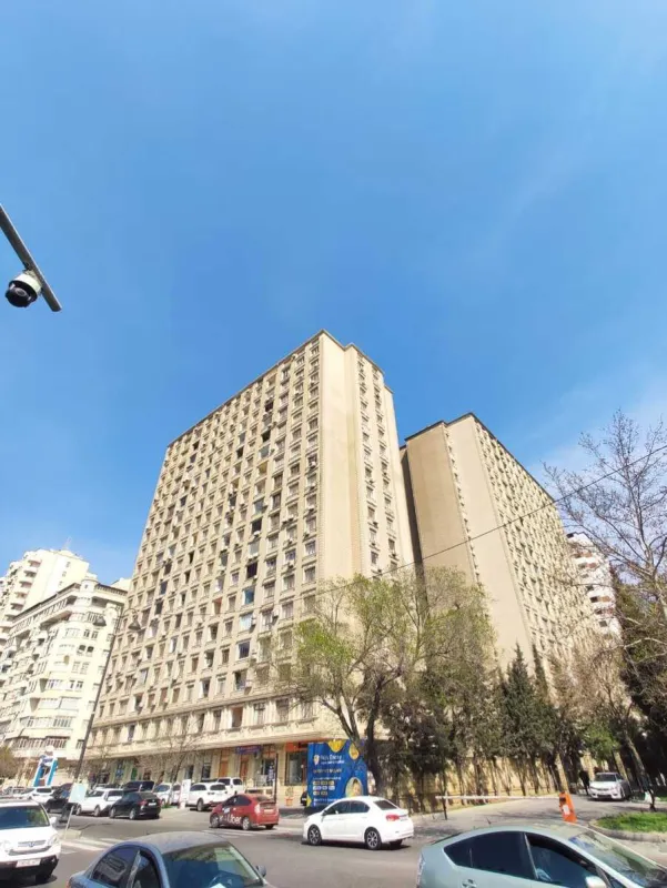 Kirayə verilir 3 otaqlı mənzil 122 m²