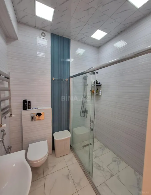 Kirayə verilir 3 otaqlı mənzil 122 m²