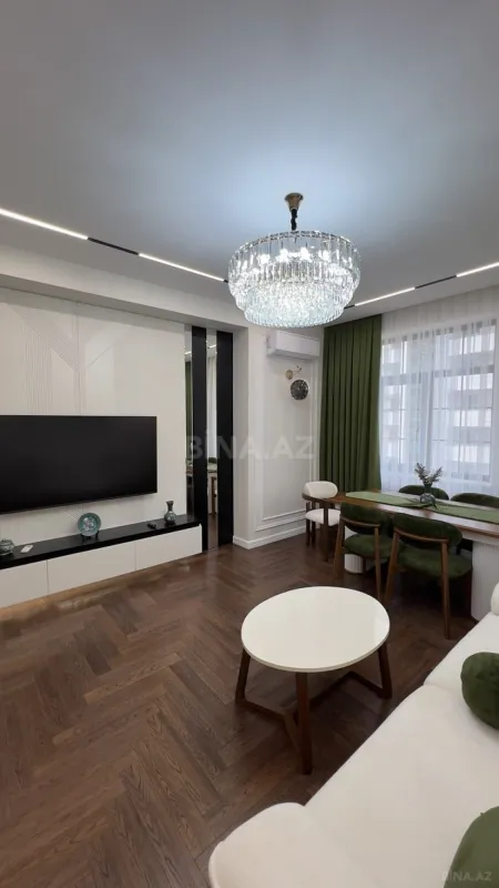 Satılır 2 otaqlı mənzil 87 m²