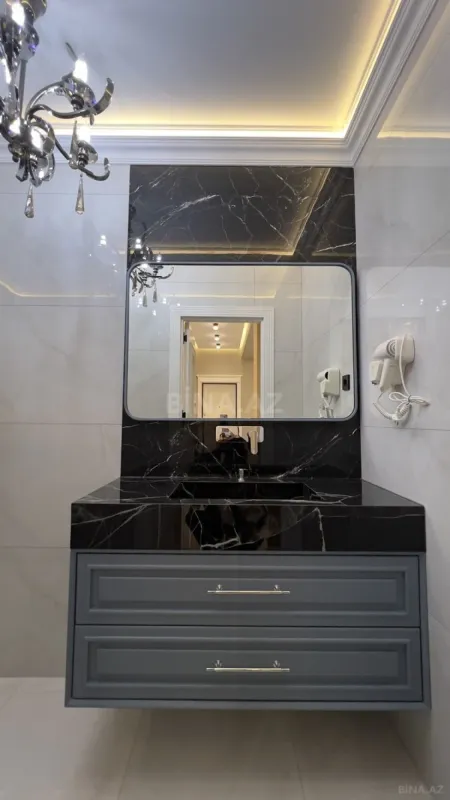 Satılır 2 otaqlı mənzil 87 m²