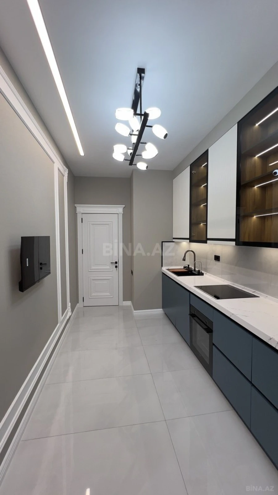 Satılır 2 otaqlı mənzil 87 m²