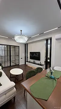 Satılır 2 otaqlı mənzil 87 m²