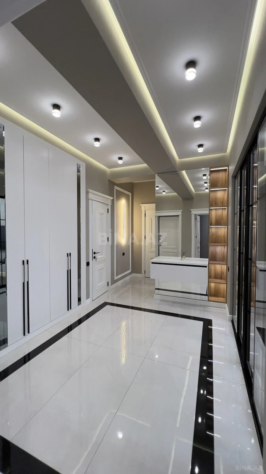 Satılır 2 otaqlı mənzil 87 m²