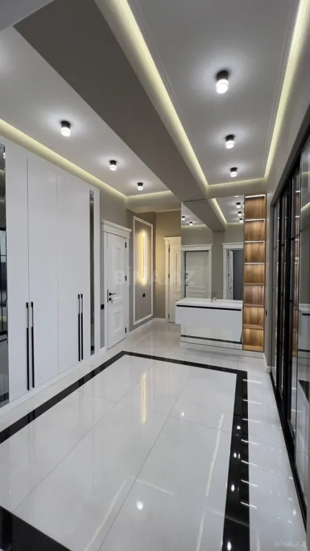 Satılır 2 otaqlı mənzil 87 m²