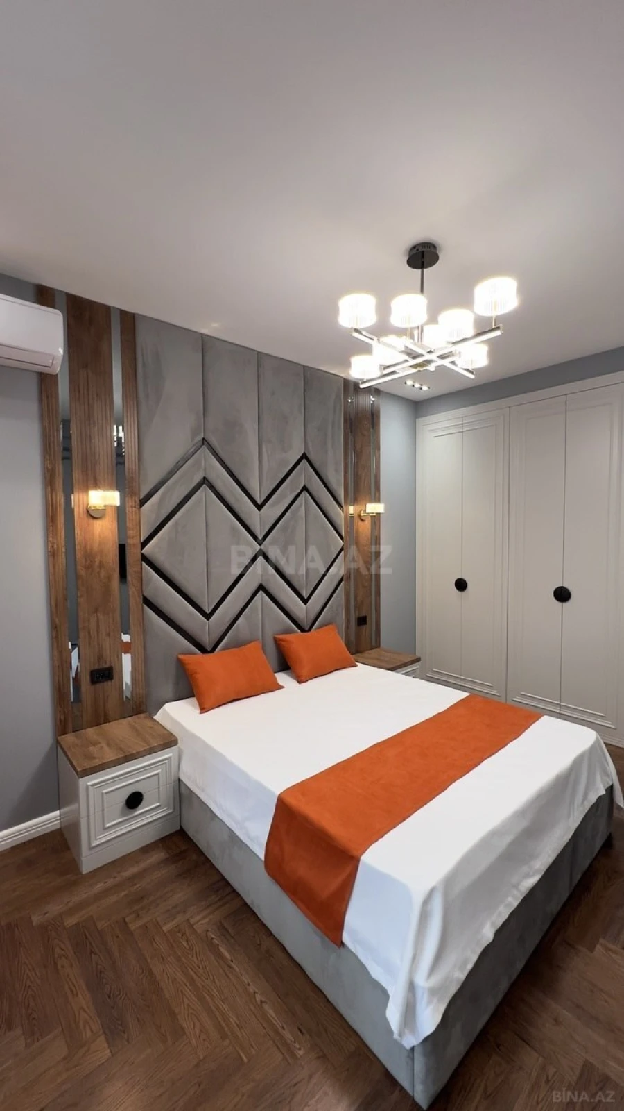 Satılır 2 otaqlı mənzil 87 m²