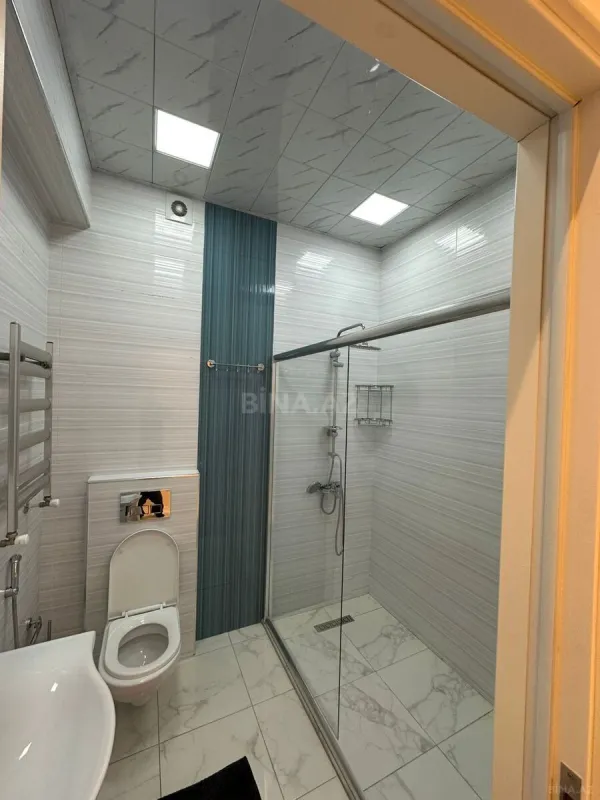 Kirayə verilir 3 otaqlı mənzil 122 m²