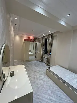 Kirayə verilir 3 otaqlı mənzil 122 m²