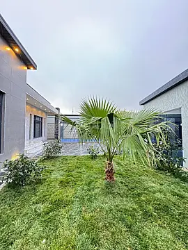 Satılır 5 otaqlı həyət evi 200 m²