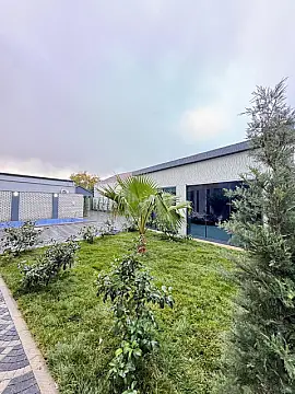 Satılır 5 otaqlı həyət evi 200 m²