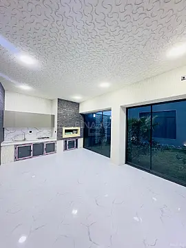Satılır 5 otaqlı həyət evi 200 m²