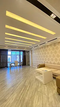 Kirayə verilir 3 otaqlı mənzil 122 m²