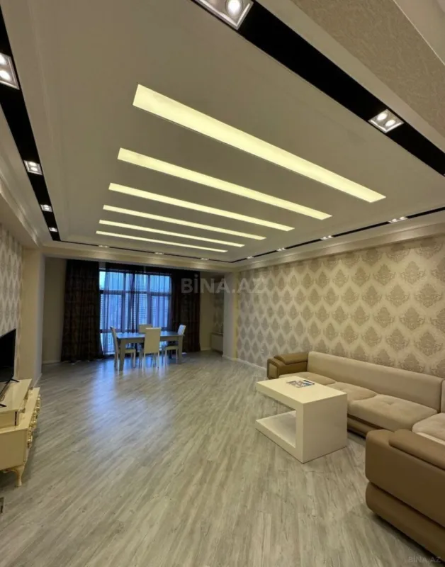 Kirayə verilir 3 otaqlı mənzil 122 m²