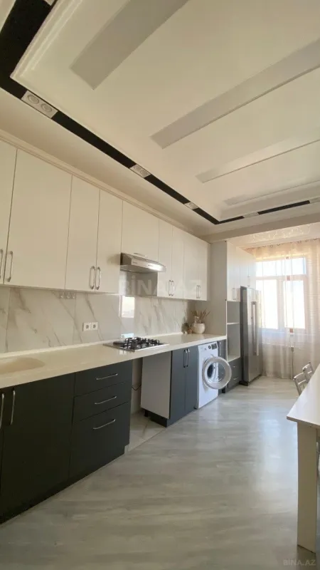 Kirayə verilir 3 otaqlı mənzil 122 m²