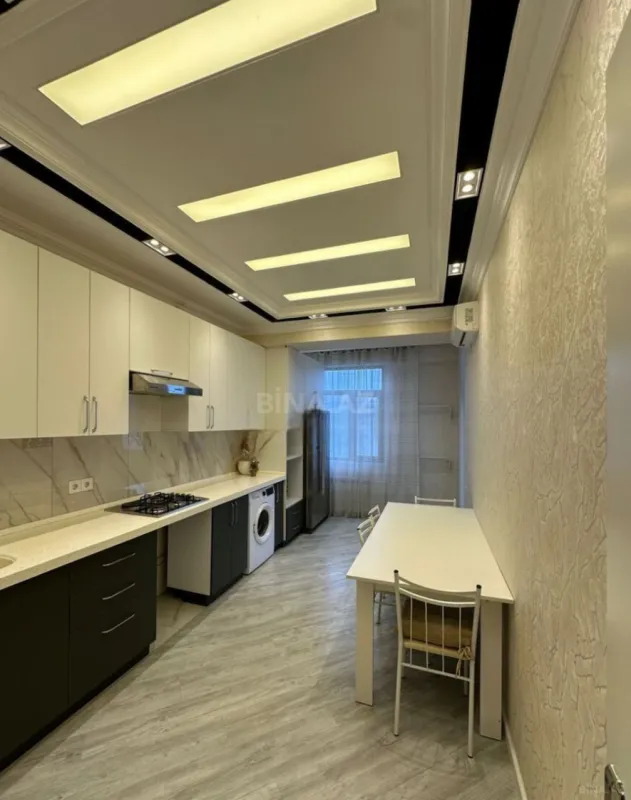 Kirayə verilir 3 otaqlı mənzil 122 m²