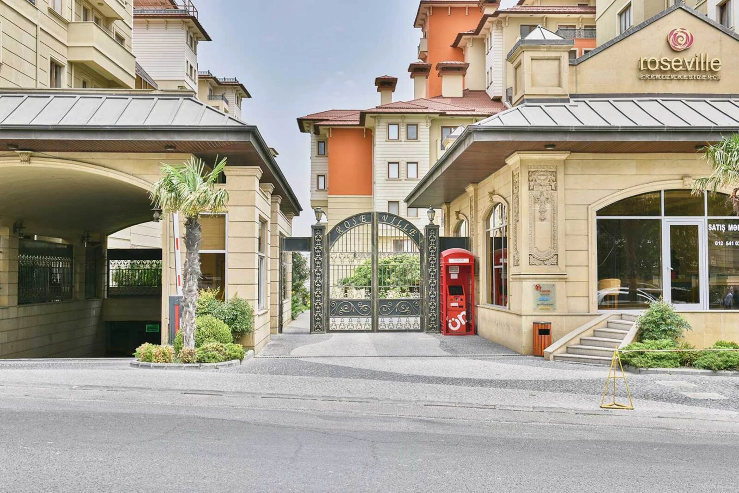 Satılır 4 otaqlı mənzil 275 m²