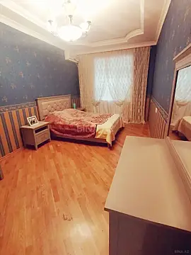 Satılır 3 otaqlı mənzil 140 m²
