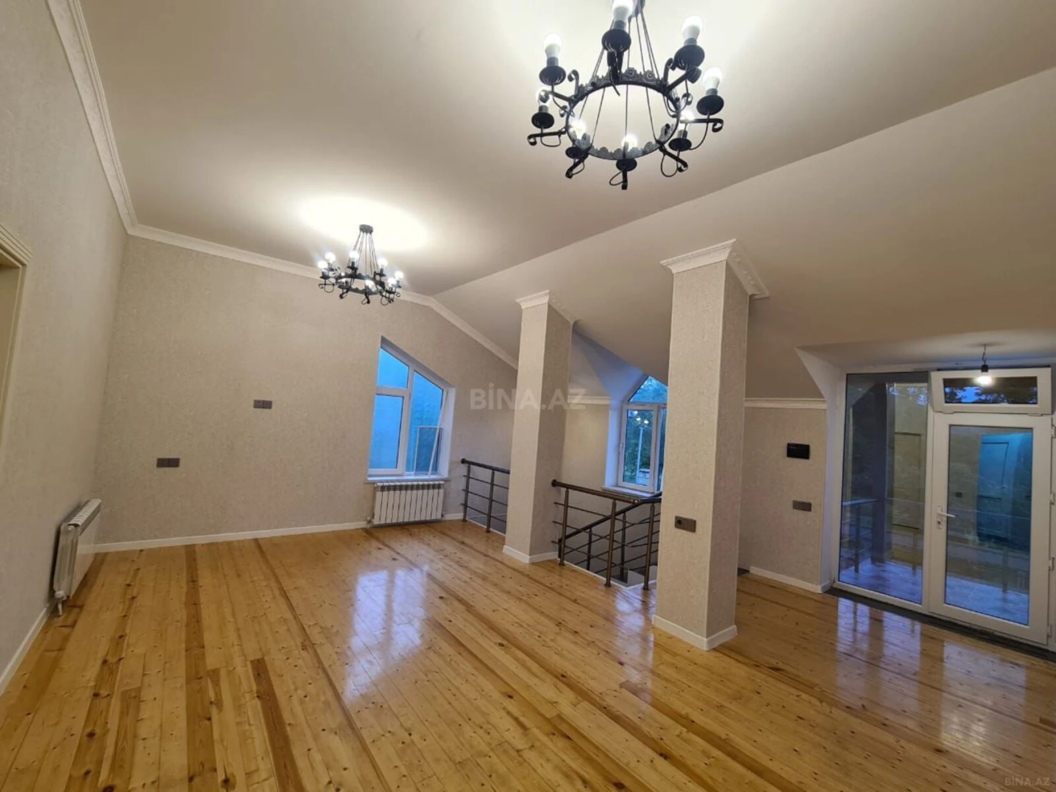 Satılır 5 otaqlı həyət evi 160 m²