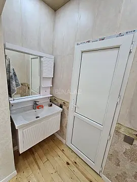 Satılır 5 otaqlı həyət evi 160 m²