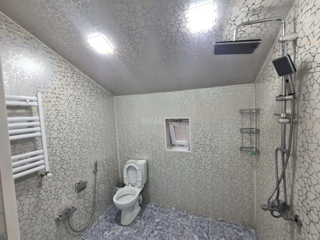 Satılır 5 otaqlı həyət evi 160 m²