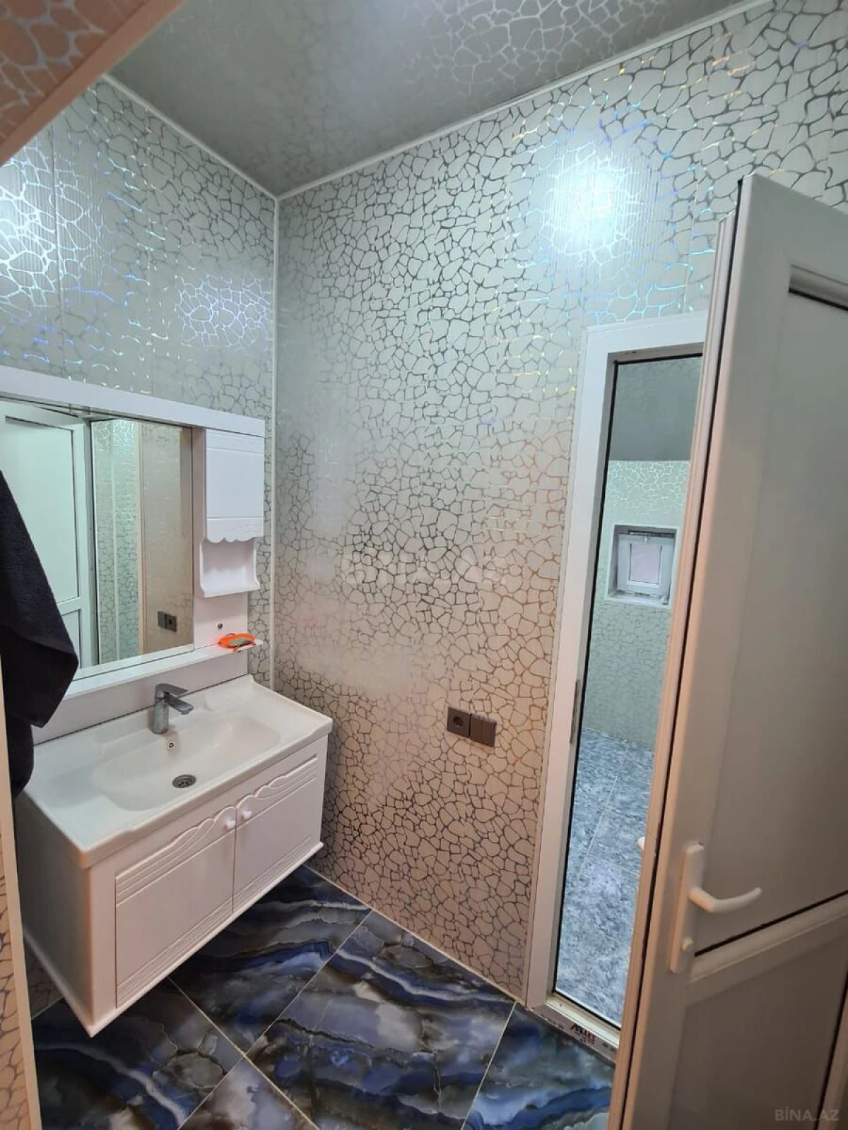 Satılır 5 otaqlı həyət evi 160 m²