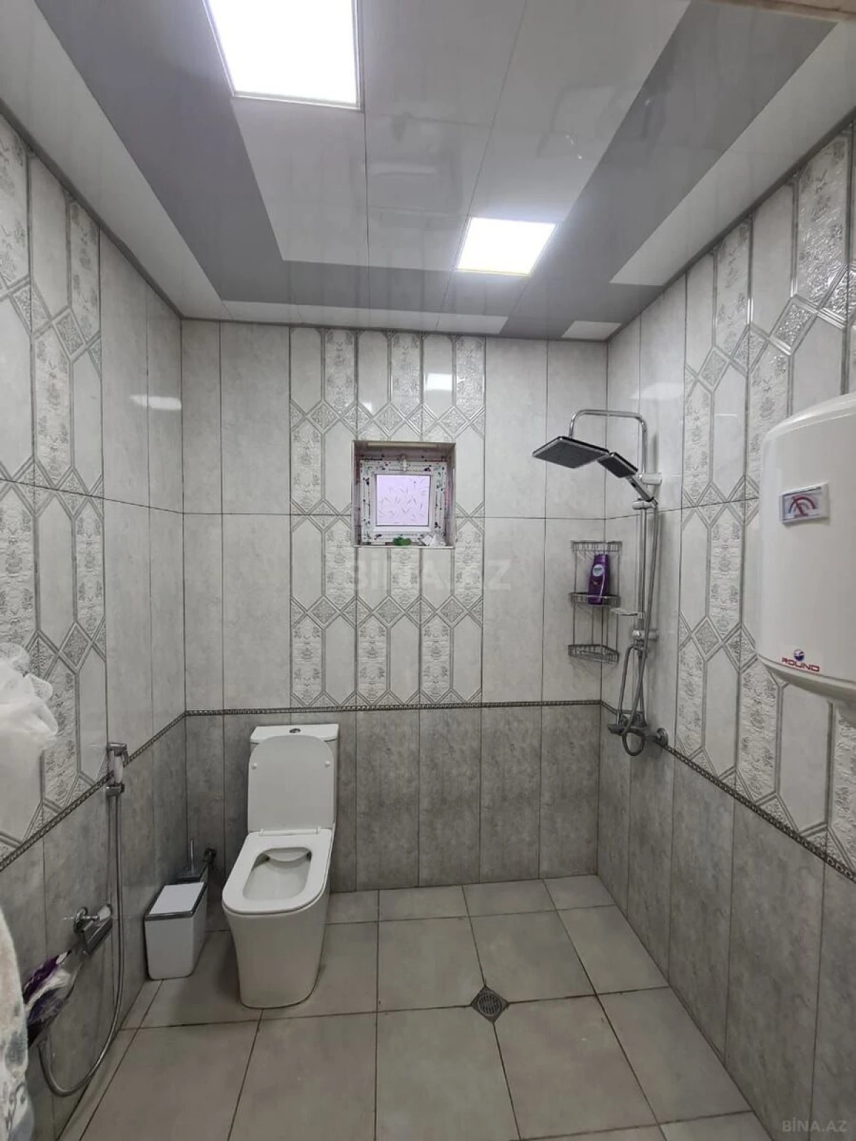 Satılır 5 otaqlı həyət evi 160 m²